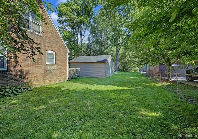 4th image of 31980 Alvin St, Garden City, MI 48135 | MLS# 61008604