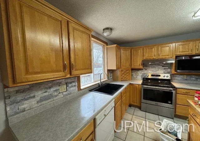 Photo 4 of Single family home for sale at 649 N Riverhills St, Kingsford, MI 49802 | MLS# 50216210 | Listing updated on 2026-08-28