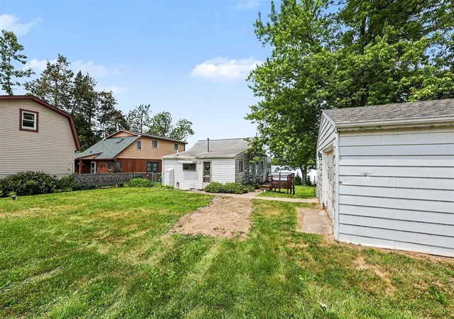 Homes for sale in Manchester, MI | 11968 Elmdale Dr, Manchester, MI 48158 | MLS# 70538457