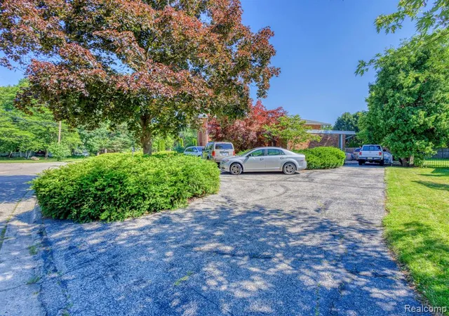 Homes for sale in Mount Clemens, MI | 46 W Breitmeyer Pl, Mount Clemens, MI 48043 | MLS# 61007193