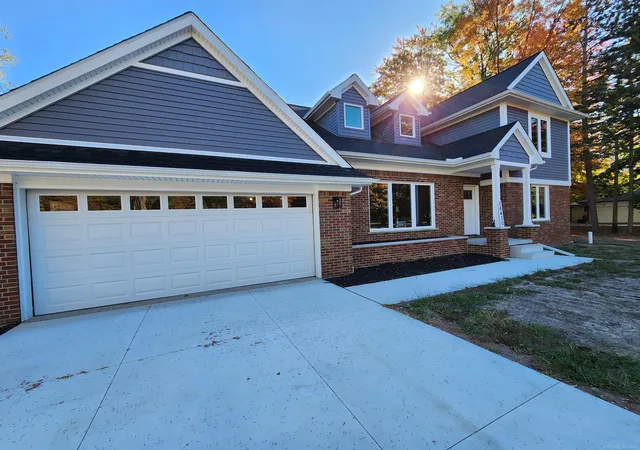 1st image of 28430 Ranchwood Dr, Southfield, MI 48076 | MLS# 50192106