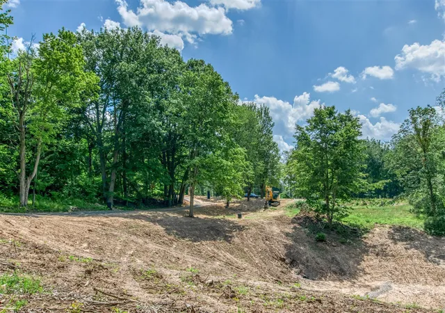Photo 3 of Single family home for sale at 4260 Bradford St, Grand Rapids, MI 49525 | MLS# 70540183 | Listing updated on 2026-06-19