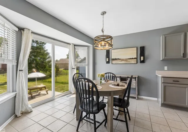 Photo 4 of Sale Pending at 54652 Arrow Wood Ln, New Baltimore, MI 48047 | MLS# 50219542 | Listing updated on 2026-09-14