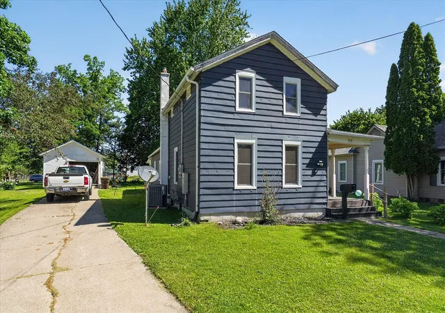 Homes for sale in Marshall, MI | 728 W Hanover St, Marshall, MI 49068 | MLS# 70536342