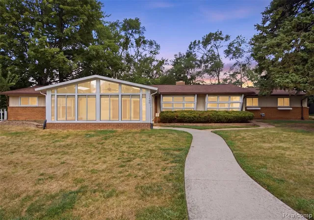 1st image of 11445 Shilling Dr, Sterling Heights, MI 48314 3556 | MLS# 61022854
