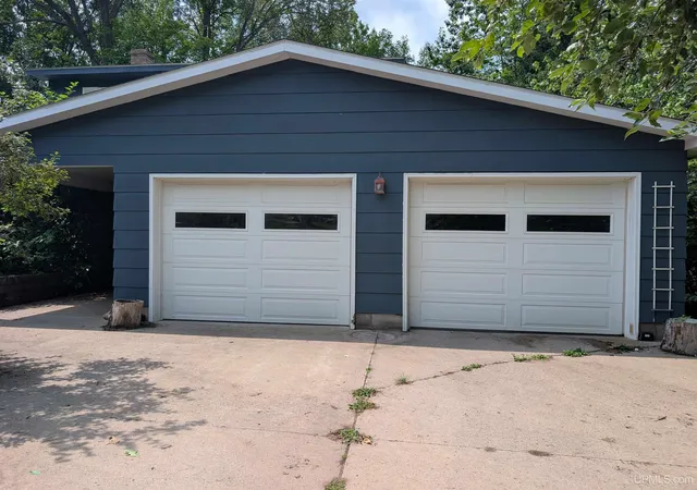 2nd image of 2 E Nicolet Blvd, Marquette, MI 49855 | MLS# 50218969