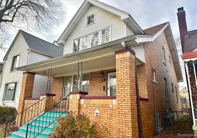 Homes for sale in Hamtramck, MI | 3929 Caniff St, Hamtramck, MI 48212 | MLS# 60992149