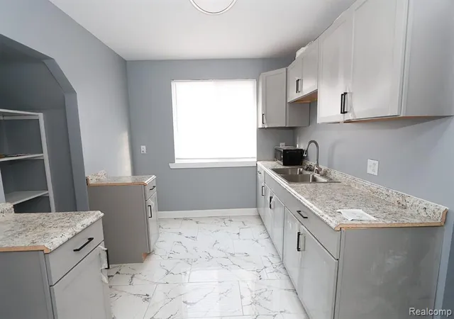 5th image of 11733 Meyers Rd, Detroit, MI 48227 3743 | MLS# 60982335
