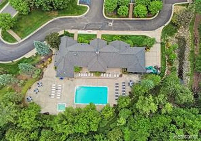 Homes for sale in Rochester, MI | 3633 Oakmonte Blvd #189, Rochester, MI 48306 | MLS# 60994200