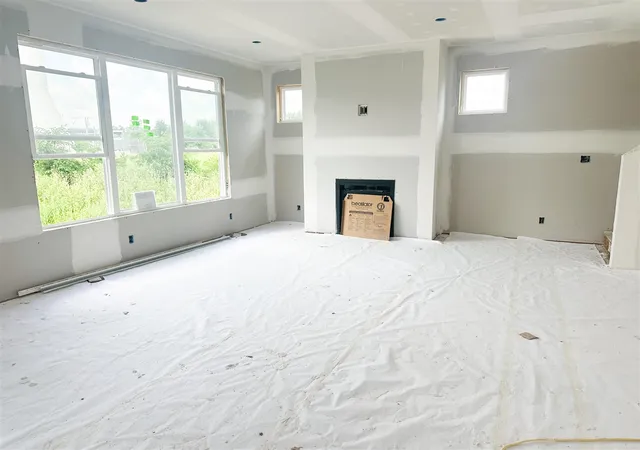 2nd image of 3375 Eagle Peak Dr, Jenison, MI 49428 | MLS# 70538677