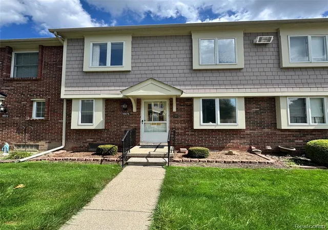 Photo 1 of Condo for sale at 19975 S Great Oaks Circle, Clinton Township, MI 48036 | MLS# 61025247 | Listing updated on 2026-08-28