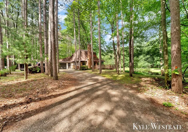 3rd image of 15594 Ritchie Ave, Cedar Springs, MI 49319 | MLS# 70538307