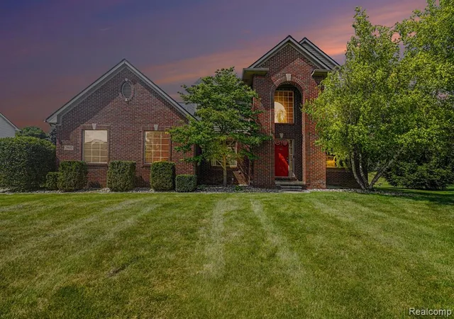 Homes for sale in South Lyon, MI | 25932 Cobblers Ln, South Lyon, MI 48178 | MLS# 61007954