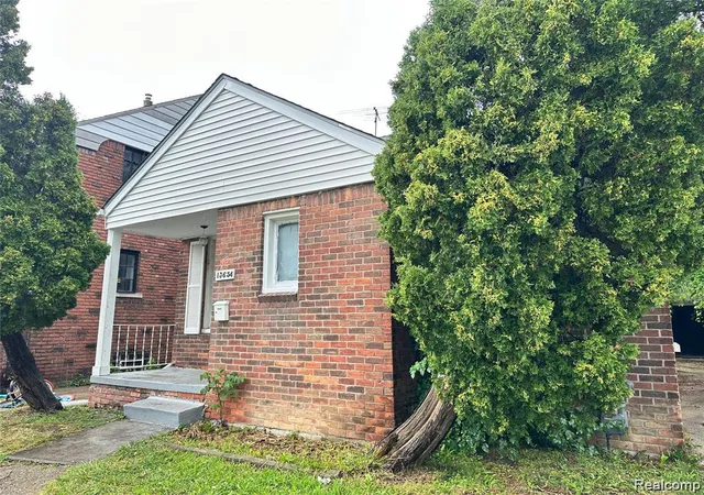 Photo 3 of Single family home for sale at 13654 Mecca St, Detroit, MI 48227 3025 | MLS# 61024112 | Listing updated on 2026-08-25