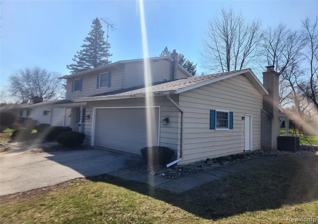 4th image of 6103 Trenton Dr, Flint, MI 48532 | MLS# 60981695