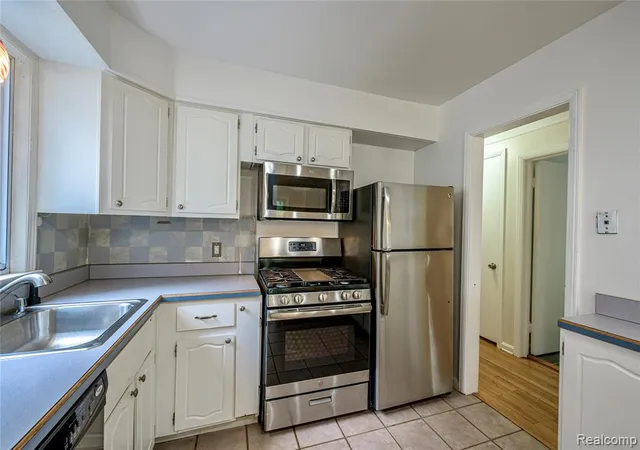 Photo 3 of Single family home for sale at 505 S Minerva Ave, Royal Oak, MI 48067 3986 | MLS# 61025809 | Listing updated on 2026-10-03