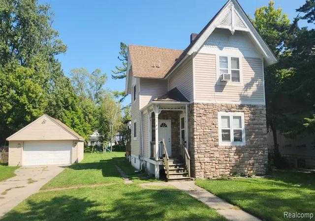 Homes for sale in Mount Clemens, MI | 98 Eldredge St, Mount Clemens, MI 48043 5454 | MLS# 60982165