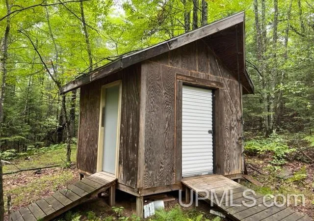 Homes for sale in Pembine T Wi, WI | 194 Acres County Road Oo Road, Pembine T Wi, WI 54156 | MLS# 50207772