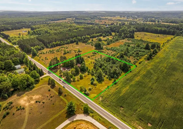 93rd image of 7820 Summit City Rd, Kingsley, MI 49649 | MLS# 80072784