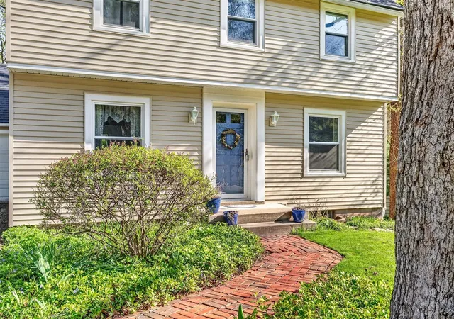 2nd image of 1204 Hol Hi Dr, Kalamazoo, MI 49008 | MLS# 70527453
