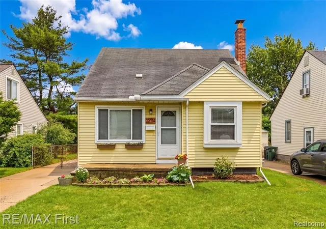 Homes for sale in Saint Clair Shores, MI | 22014 California St, Saint Clair Shores, MI 48080 | MLS# 61004832