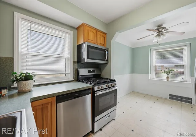 Homes for sale in Saint Clair Shores, MI | 22014 California St, Saint Clair Shores, MI 48080 | MLS# 61004832