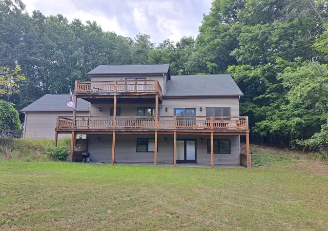 1st image of 401 Mill St, Farwell, MI 48622 | MLS# 50218934