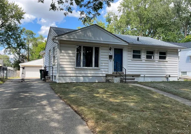Photo 2 of Single family home for sale at 231 Walper Ave, Clawson, MI 48017 | MLS# 61025505 | Listing updated on 2026-09-22