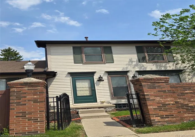 Homes for sale in Canton, MI | 41025 Southwind Dr #109, Canton, MI 48188 | MLS# 60993862
