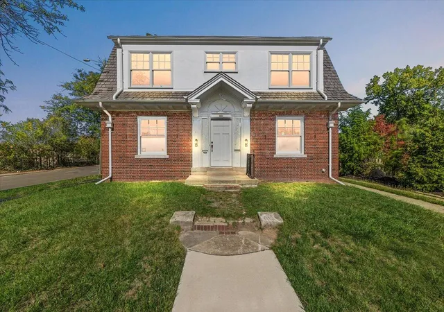 1st image of 918 Virginia Park St, Detroit, MI 48202 | MLS# 70511373