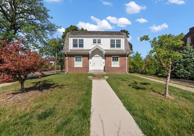 3rd image of 918 Virginia Park St, Detroit, MI 48202 | MLS# 70511373