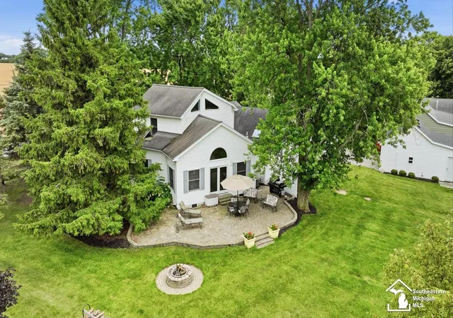 Homes for sale in Ottawa Lake, MI | 13378 South County Line Hwy, Ottawa Lake, MI 49267 | MLS# 50212661
