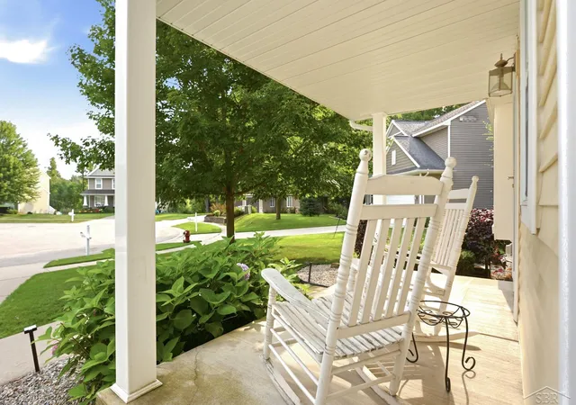 4th image of 7621 Winding Creek Ct, Midland, MI 48642 | MLS# 50218429