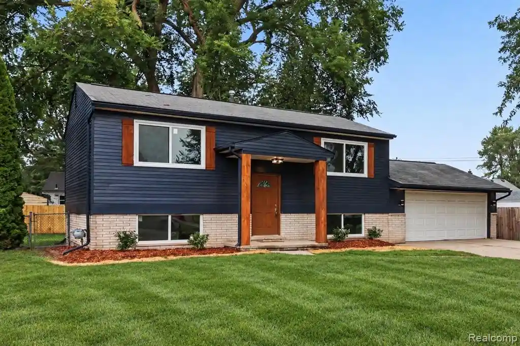Photo 1 of Single family home for sale at 39721 Camp St, Harrison Twp, MI 48045 1719 | MLS# 61023637 | Listing updated on 2026-10-21
