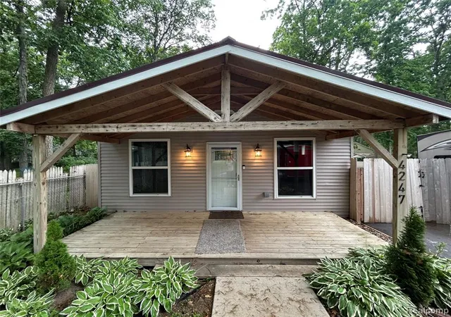 1st image of 4247 Laforest Dr, Waterford, MI 48329 | MLS# 60999987