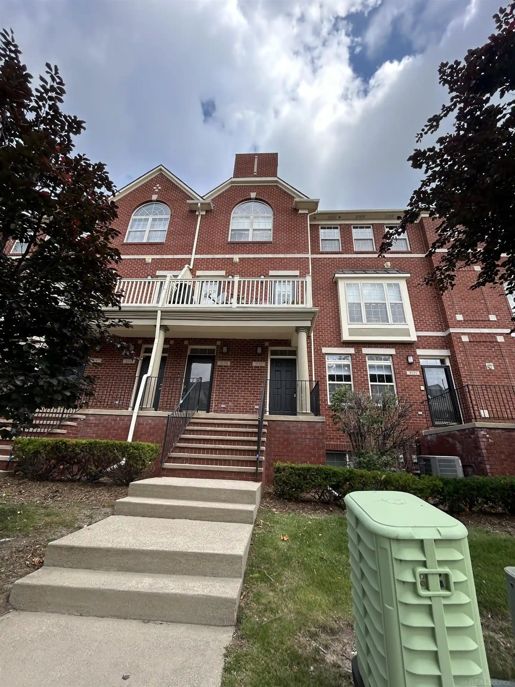 Listing Photo 39 - Condo for sale in 3135 Camden Dr located at 3135 Camden Dr, Troy, MI 48084 - Unit #UNIT 93 / BLDG 10
