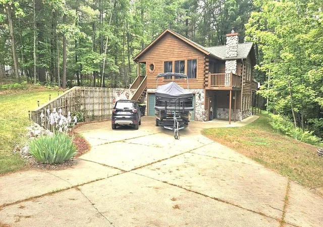 3rd image of 4911 Princess Wy, Gladwin, MI 48624 | MLS# 50211648