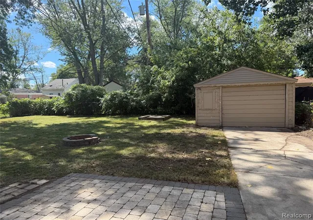 Photo 3 of Sale Pending at 23843 Wellington Ave, Warren, MI 48089 5746 | MLS# 61024558 | Listing updated on 2026-08-30