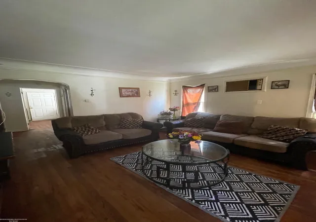 5th image of 5570 Farmbrook St, Detroit, MI 48224 | MLS# 50201596