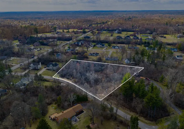 Photo 3 of Land for sale at 25099 Edgemont Dr, Southfield, MI 48033 | MLS# 70521246 | Listing updated on 2026-10-21
