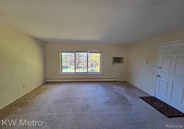 3rd image of 500 Romeo Rd #122, Rochester, MI 48307 | MLS# 60943507