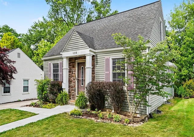 Homes for sale in Ann Arbor, MI | 1210 Prescott Ave, Ann Arbor, MI 48103 | MLS# 70539375