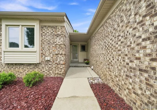 Photo 2 of Sale Pending at 45625 Elm Tree Ln, Shelby Township, MI 48315 | MLS# 61019556 | Listing updated on 2026-09-03