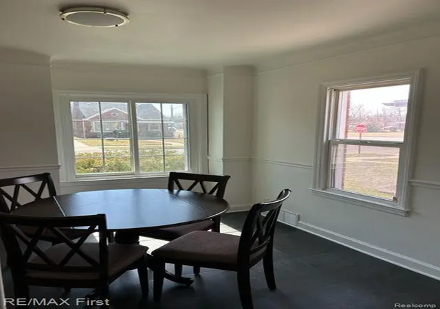 4th image of 15211 Eastburn St, Detroit, MI 48205 1312 | MLS# 60387808