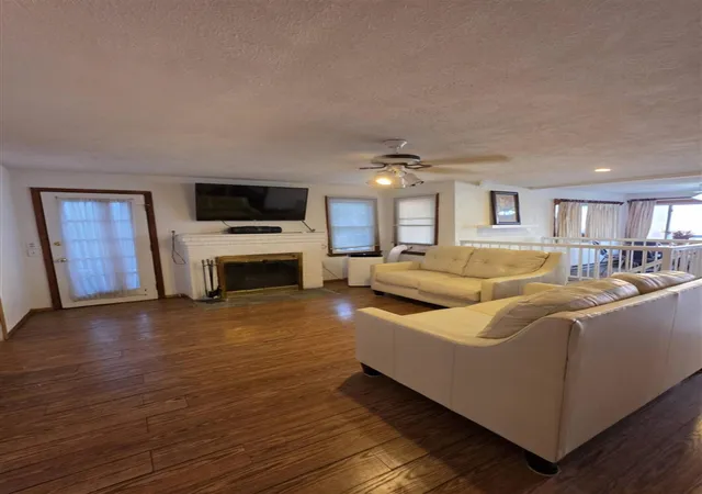 Photo 4 of Sale Pending at 30048 Lake Blf Dr, Covert, MI 49043 | MLS# 70550165 | Listing updated on 2026-08-27