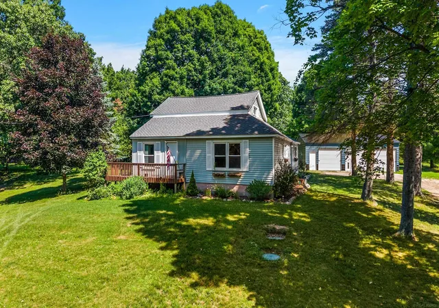 Photo 4 of Sale Pending at 149 Hunters Crk Rd, Metamora, MI 48455 | MLS# 50215016 | Listing updated on 2026-08-11
