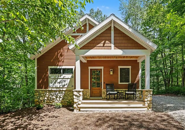 Photo 1 of Single family home for sale at 3411 Lake Chapin Dr, Berrien Springs, MI 49103 | MLS# 70537199 | Listing updated on 2026-08-07