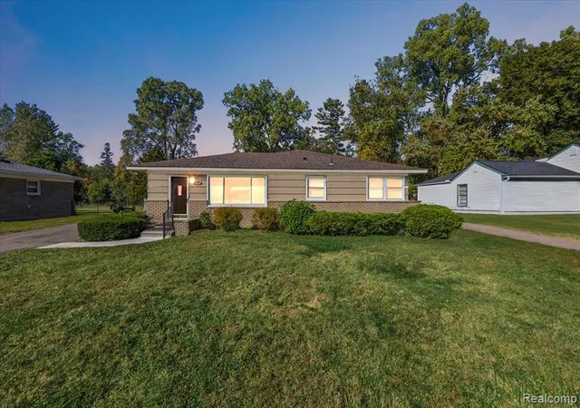 Photo 1 of Sale Pending at 18001 Floral St, Livonia, MI 48152 | MLS# 60941811 | Listing updated on 2025-11-23