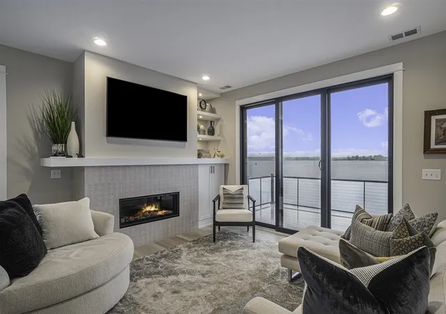 Photo 3 of Condo for sale at 258 Viridian Shrs Dr, Muskegon, MI 49440 | MLS# 70554409 | Listing updated on 2026-09-09