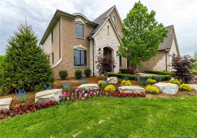 Photo 4 of Sale Pending at 7557 Dogwood Dr #E, Washington, MI 48095 | MLS# 50160285 | Listing updated on 2025-03-28